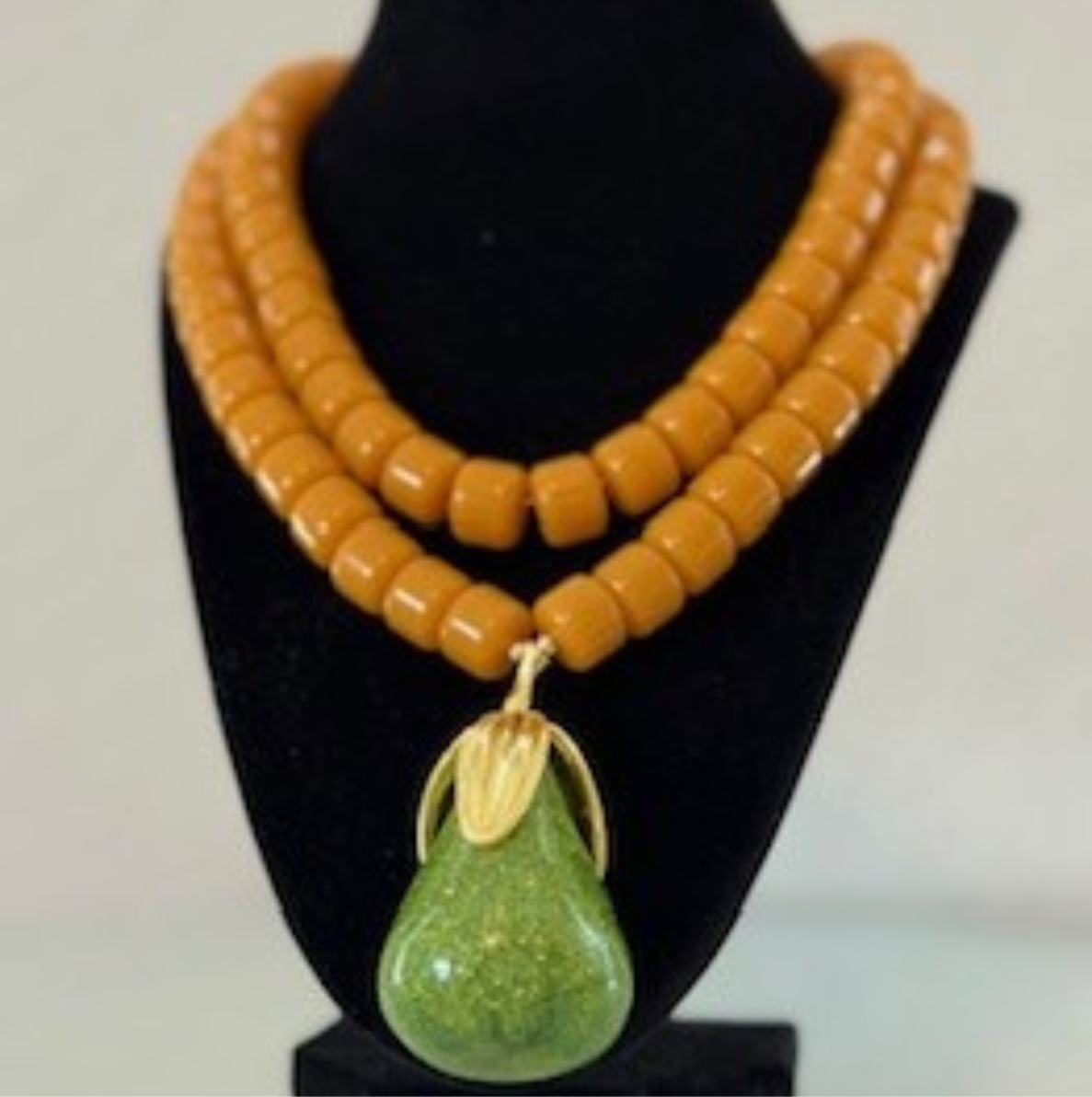 BELLE PEAR NECKLACE