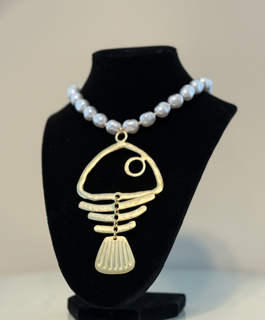 FISH BONE NECKLACE